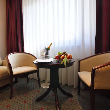 Imperial 4* Köln