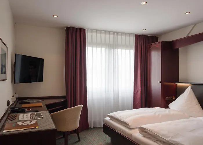 Отель Imperial 4*