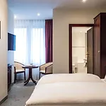Imperial Hotel 4*